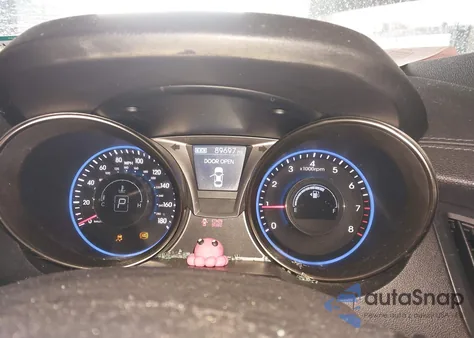 2015 Hyundai Genesis 3.8 Ultimate from USA, damaged, VIN KMHHU6KJ6FU121886